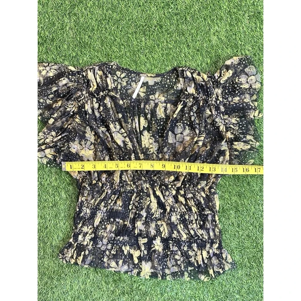 Free People Making Me Smile Top Small Black Floral Pleated‎ Mesh Cropped V Neck
